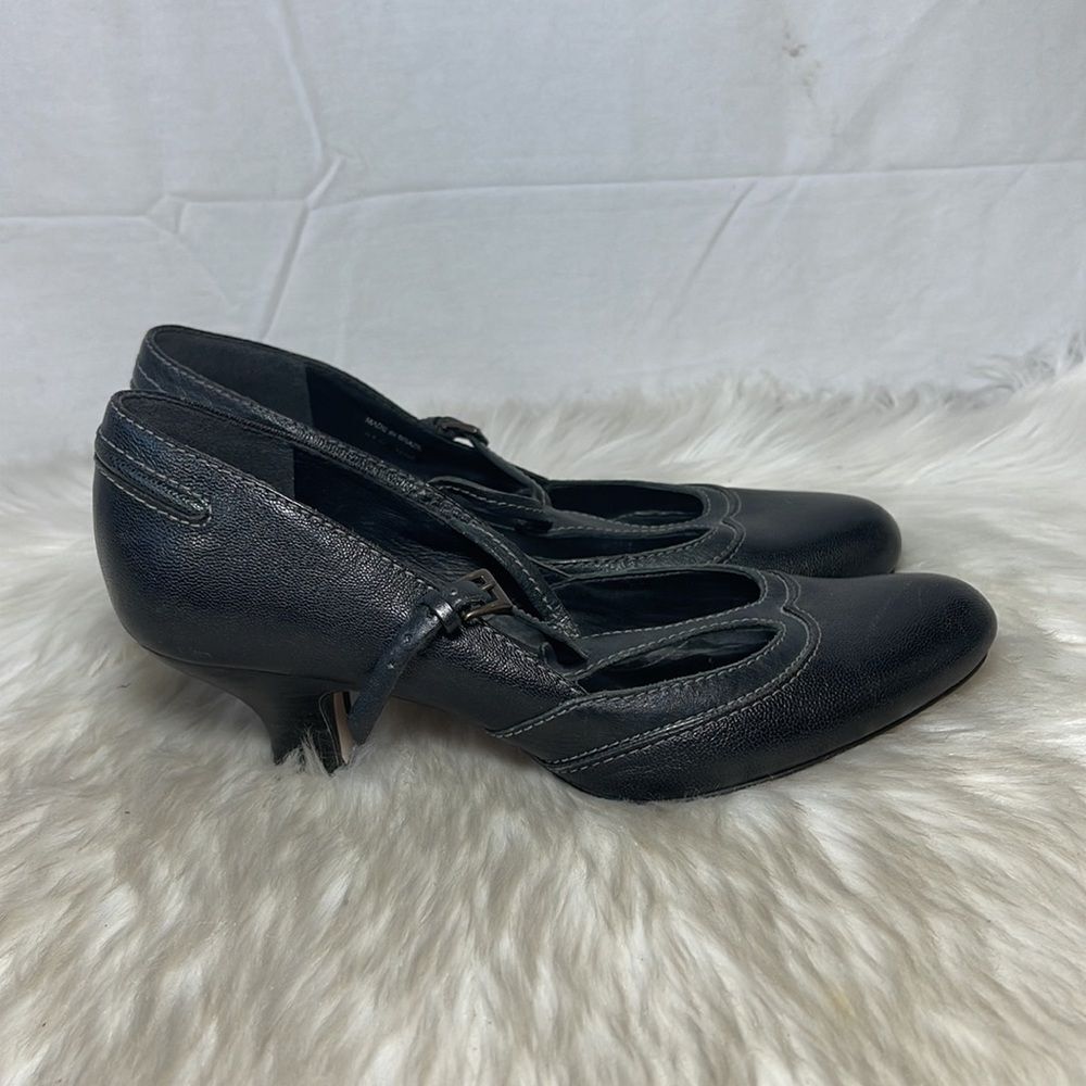 Clarks Black T-Strap Low Heel Pumps for Women - Picture 4 of 8